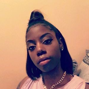 Meet your Posher, Deonnah